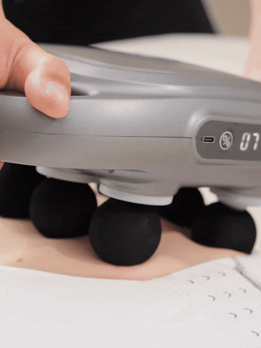 Kroppsbutiken Massage Standardtitel Massagepistol MAX (6-hoveder)